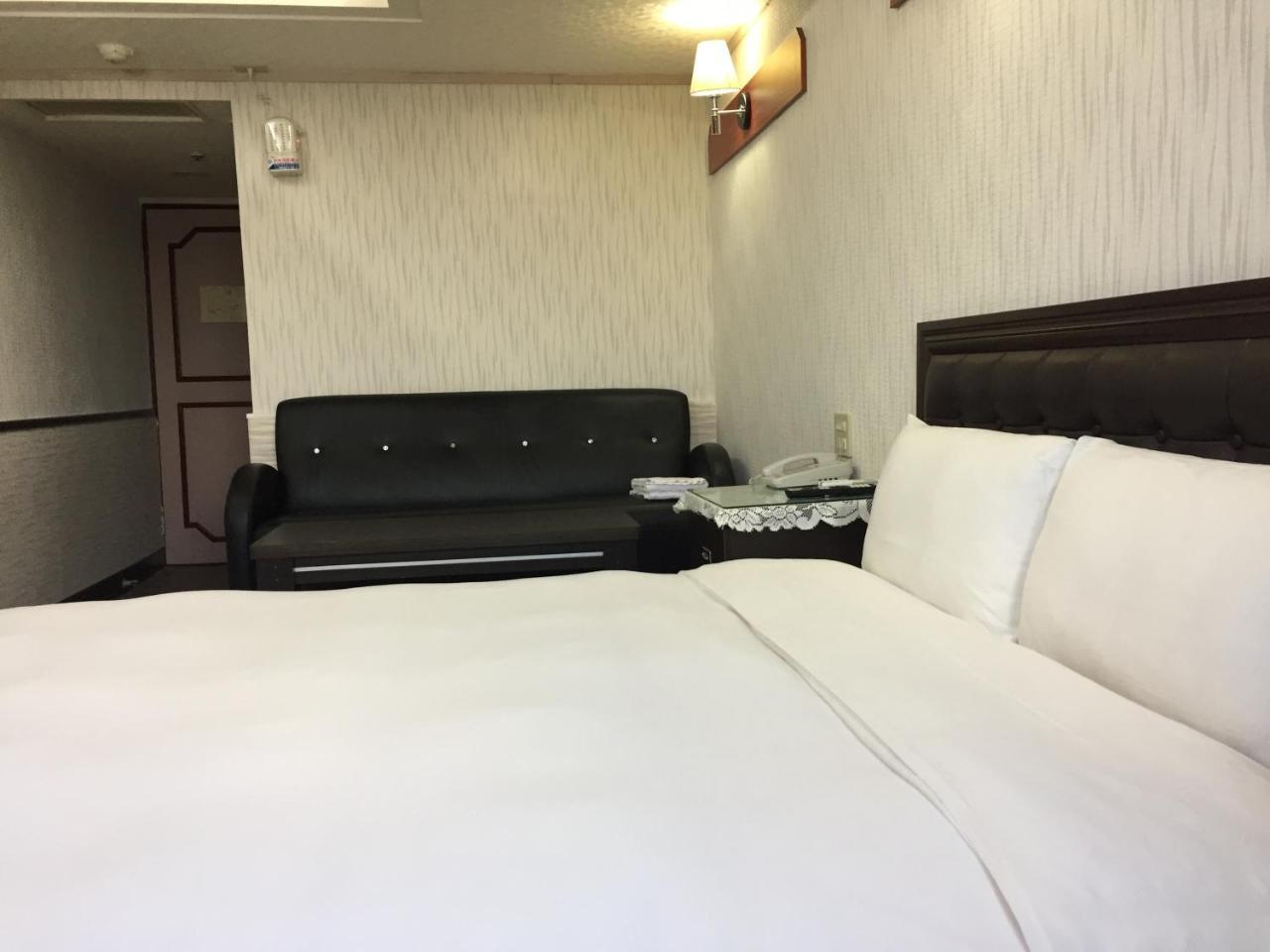 King Lo Tung Hotel Luodong Exterior photo
